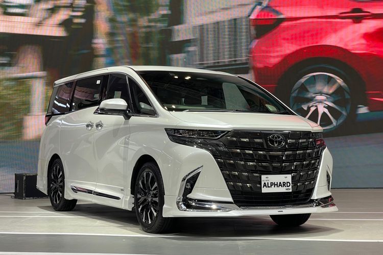 Nerry Sanga Sanga: Adipala's Unwavering Automotive Heart